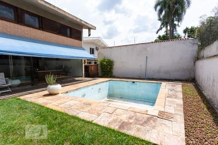 Casa à venda com 561m², 5 quartos e 5 vagasPiscina
