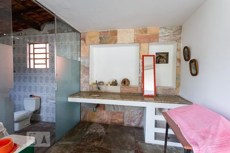 Casa à venda com 561m², 5 quartos e 5 vagasBanheiro