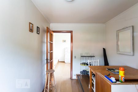 Casa à venda com 561m², 5 quartos e 5 vagasQuarto 4