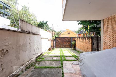 Casa à venda com 561m², 5 quartos e 5 vagasGaragem
