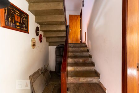 Escada de casa à venda com 5 quartos, 561m² em Butantã, São Paulo