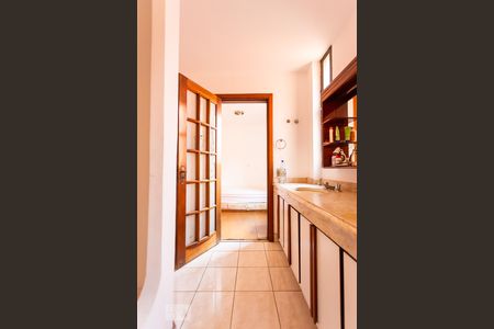 Casa à venda com 561m², 5 quartos e 5 vagasBanheiro