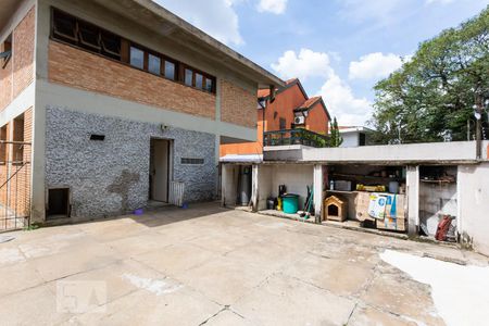 Casa à venda com 561m², 5 quartos e 5 vagasQuintal