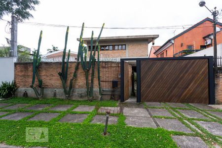 Casa à venda com 561m², 5 quartos e 5 vagasFachada