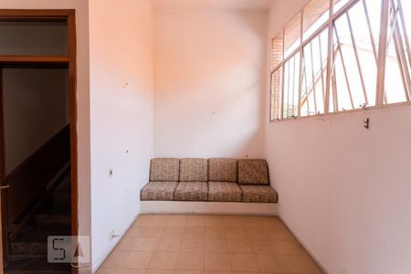 Casa à venda com 561m², 5 quartos e 5 vagasquarto 5