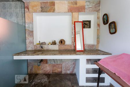 Casa à venda com 561m², 5 quartos e 5 vagasBanheiro