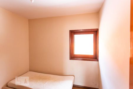 Casa à venda com 561m², 5 quartos e 5 vagasQuarto de Serviço 2