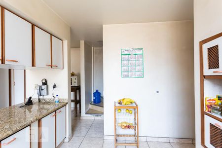 Casa à venda com 561m², 5 quartos e 5 vagasCozinha