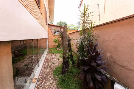 Casa à venda com 561m², 5 quartos e 5 vagasQuintal