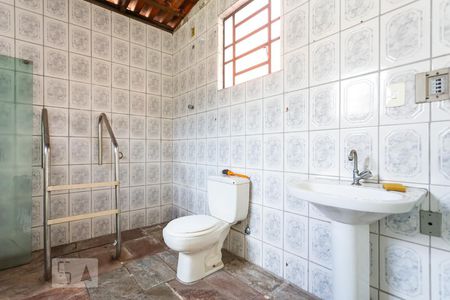 Casa à venda com 561m², 5 quartos e 5 vagasBanheiro