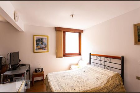 Casa à venda com 561m², 5 quartos e 5 vagasSuite