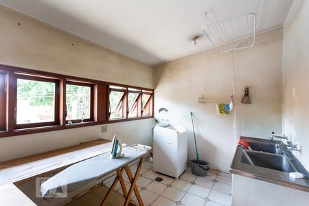 Casa à venda com 561m², 5 quartos e 5 vagasÁrea de Serviço