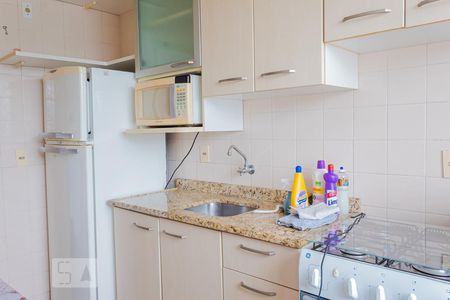 Apartamento à venda com 56m², 2 quartos e 1 vagaCozinha 