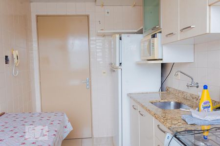 Apartamento à venda com 56m², 2 quartos e 1 vagaCozinha 