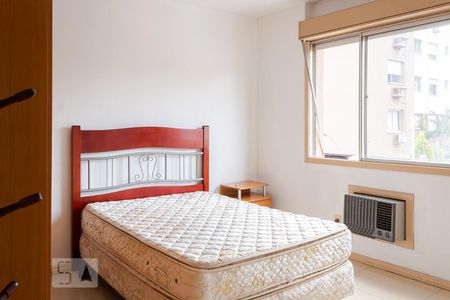 Quarto 1  de apartamento à venda com 2 quartos, 56m² em Centro, Canoas