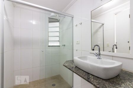 Banheiro de apartamento para alugar com 3 quartos, 68m² em Santana, São Paulo