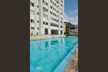 Apartamento à venda com 55m², 2 quartos e sem vaga Apartamento à venda com 55m², 2 quartos e sem vagaÁrea comum - Piscina