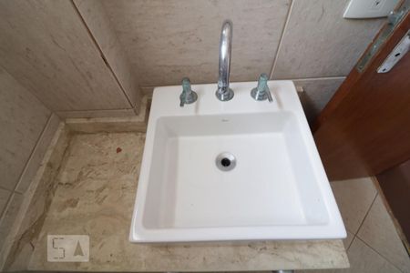 Apartamento à venda com 80m², 3 quartos e 1 vagaBanheiro Social - pia