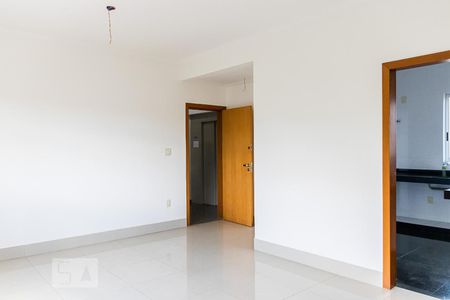 Sala de apartamento para alugar com 3 quartos, 85m² em Jaraguá, Belo Horizonte
