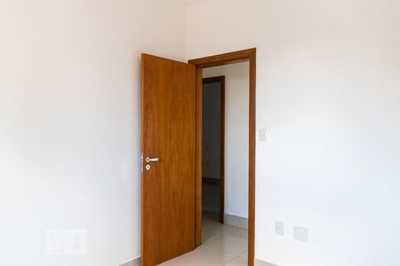 Quarto 1 de apartamento para alugar com 3 quartos, 85m² em Jaraguá, Belo Horizonte