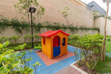 Apartamento para alugar com 41m², 2 quartos e sem vaga Apartamento para alugar com 41m², 2 quartos e sem vagaÁrea Comum - Playground