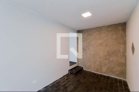 Quarto de casa para alugar com 1 quarto, 55m² em Jardim Palmira, Guarulhos