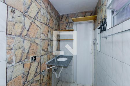 Banheiro de casa para alugar com 1 quarto, 55m² em Jardim Palmira, Guarulhos
