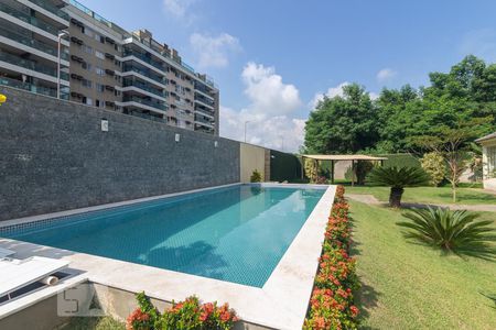 Casa à venda com 300m², 6 quartos e 3 vagasÁrea Comum - Piscina