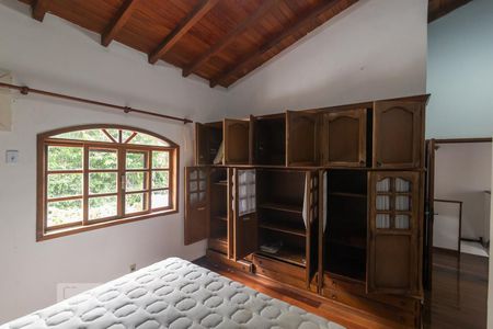 Casa à venda com 300m², 6 quartos e 3 vagasSuíte 2