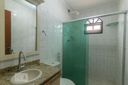 Casa à venda com 300m², 6 quartos e 3 vagasBanheiro da Suíte 1