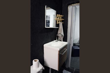 Casa à venda com 225m², 4 quartos e 1 vagaBanheiro 1