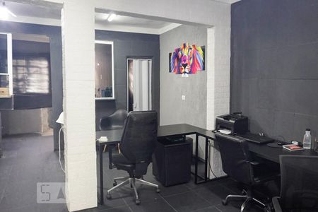 Casa à venda com 225m², 4 quartos e 1 vagaEscritório