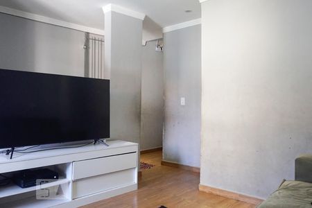 Sala de casa à venda com 4 quartos, 225m² em Cidade Antônio Estevão de Carvalho, São Paulo