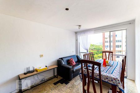Sala de apartamento à venda com 4 quartos, 90m² em Ingá, Niterói
