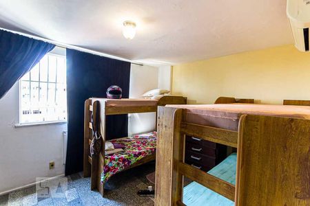 Apartamento à venda com 90m², 4 quartos e 2 vagasQuarto