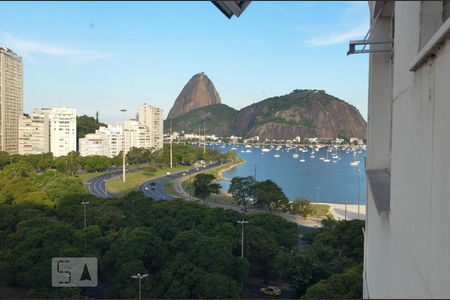 Vista de kitnet/studio para alugar com 1 quarto, 35m² em Botafogo, Rio de Janeiro