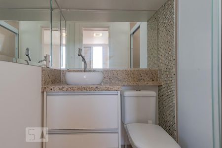Banheiro da Suíte  de apartamento para alugar com 3 quartos, 67m² em Parque Industrial, Campinas