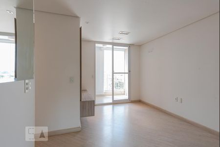 Sala de apartamento para alugar com 3 quartos, 67m² em Parque Industrial, Campinas