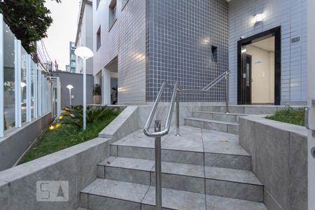 Apartamento para alugar com 144m², 2 quartos e 1 vagaEntrada