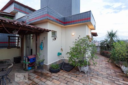 Apartamento para alugar com 144m², 2 quartos e 1 vagaCobertura