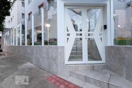 Apartamento para alugar com 144m², 2 quartos e 1 vagaFachada