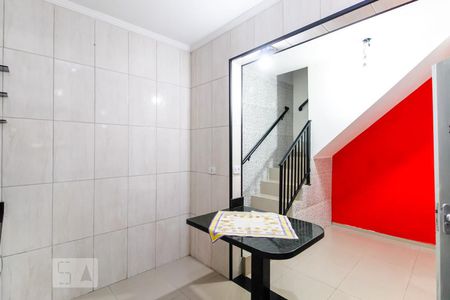 Cozinha de casa para alugar com 1 quarto, 95m² em Jardim Las Vegas, Guarulhos