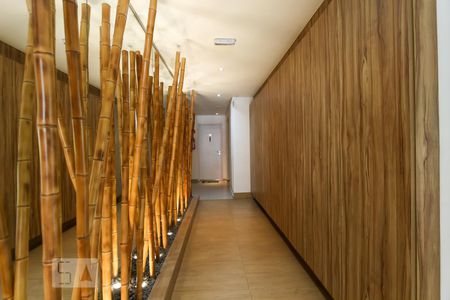 Apartamento à venda com 49m², 2 quartos e 1 vaga Apartamento à venda com 49m², 2 quartos e 1 vagaHall social