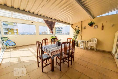 Apartamento à venda com 160m², 2 quartos e 3 vagasvaranda cobertura