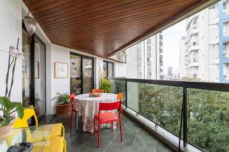 Varanda de apartamento à venda com 4 quartos, 189m² em Vila Madalena, São Paulo