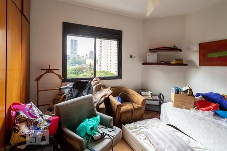 Apartamento à venda com 189m², 4 quartos e 3 vagas Apartamento à venda com 189m², 4 quartos e 3 vagasQuarto