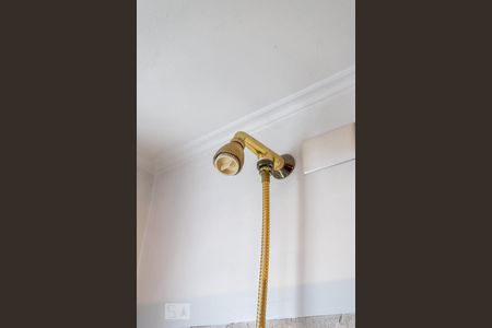 Apartamento à venda com 189m², 4 quartos e 3 vagas Apartamento à venda com 189m², 4 quartos e 3 vagasChuveiro