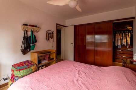 Apartamento à venda com 189m², 4 quartos e 3 vagas Apartamento à venda com 189m², 4 quartos e 3 vagasSuíte 1