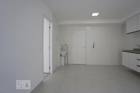 Sala e cozinha de kitnet/studio à venda com 1 quarto, 38m² em Ferreira, São Paulo