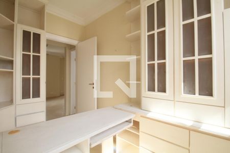 Corredor de apartamento para alugar com 3 quartos, 110m² em Vila Andrade, São Paulo